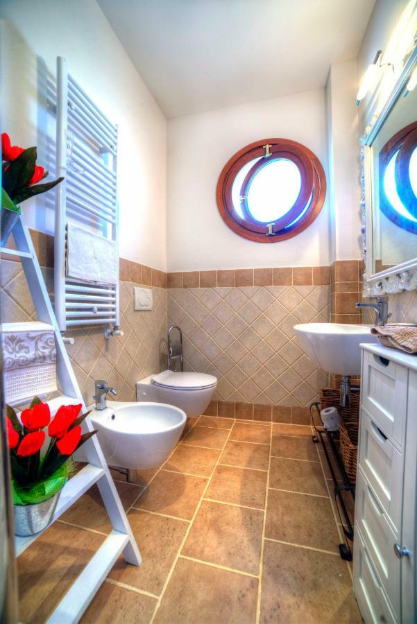 Casa Il Glicine A Due Passi Dal Centro Apartman Siena Kültér fotó