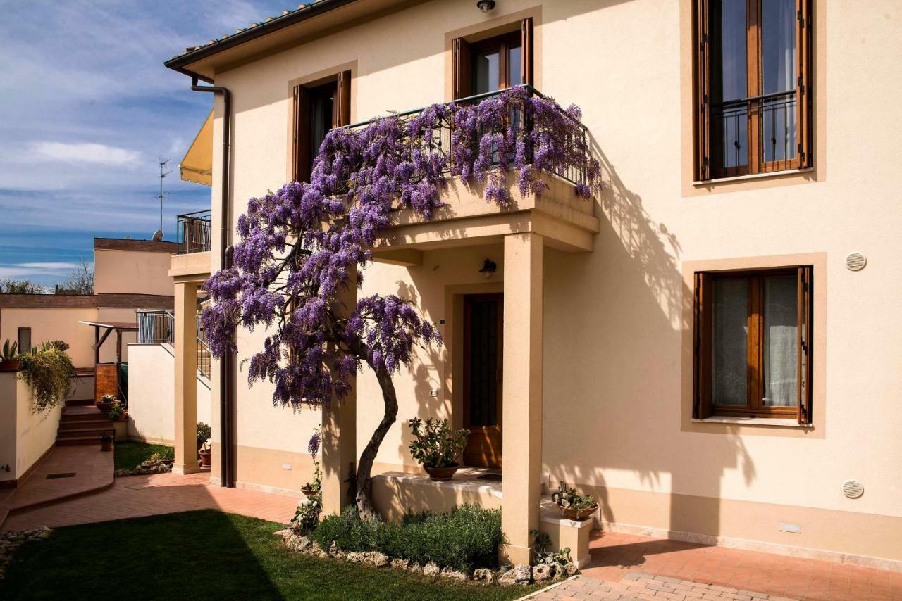 Casa Il Glicine A Due Passi Dal Centro Apartman Siena Kültér fotó